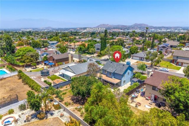 1926 S Starfire Ave, Corona, CA 92879