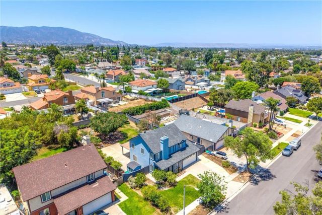 1926 S Starfire Ave, Corona, CA 92879