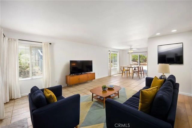 1926 S Starfire Ave, Corona, CA 92879