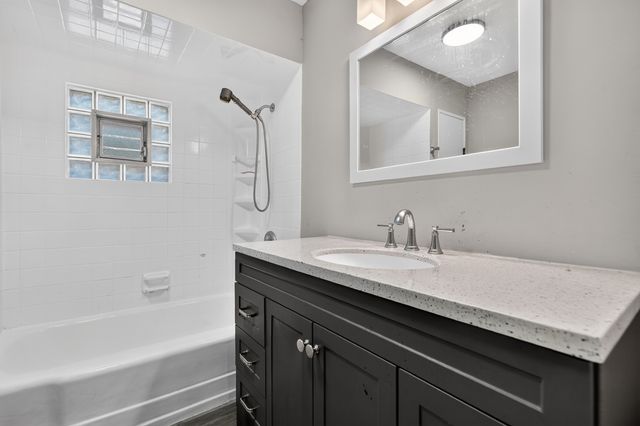 7945 W 91st Street, Hickory Hills, IL 60457