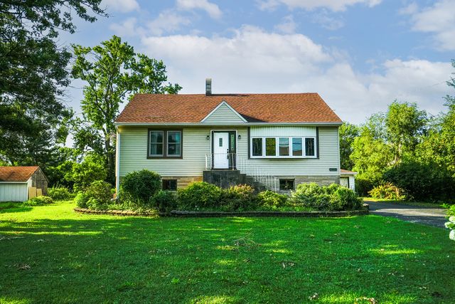 7945 W 91st Street, Hickory Hills, IL 60457