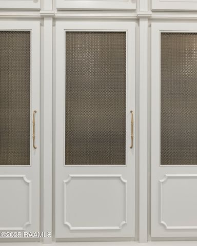 221 Rue De La Rochelle, Broussard, LA 70518