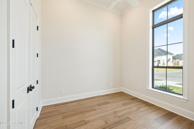 221 Rue De La Rochelle, Broussard, LA 70518