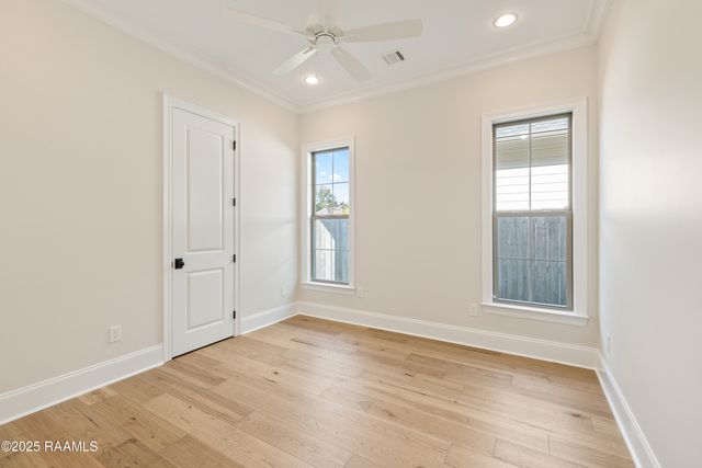 221 Rue De La Rochelle, Broussard, LA 70518