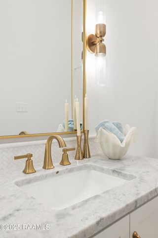 221 Rue De La Rochelle, Broussard, LA 70518