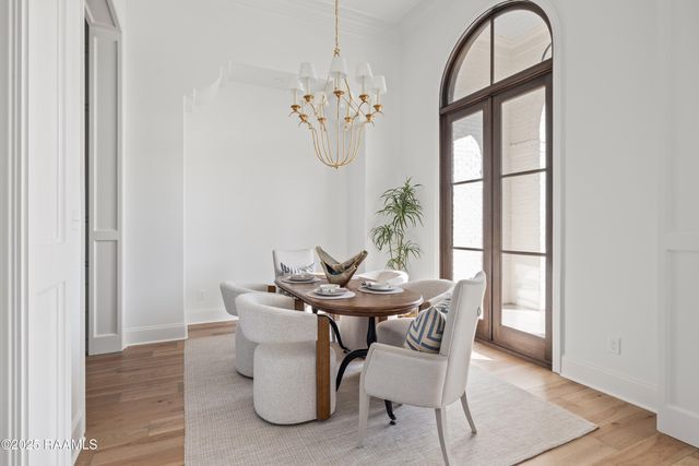 221 Rue De La Rochelle, Broussard, LA 70518