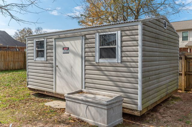 5655 North Brook Drive, Crestview, FL 32539