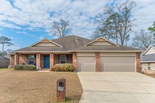 5655 North Brook Drive, Crestview, FL 32539