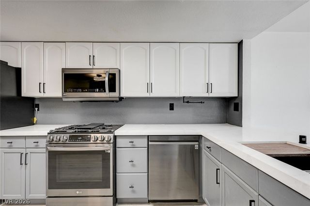 6542 Ironbark Lane, Las Vegas, NV 89107