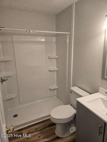 3905 Guardian Avenue B10, Morehead City, NC 28557