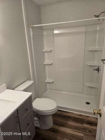 3905 Guardian Avenue B10, Morehead City, NC 28557