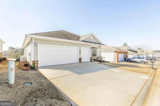 315 Pebble Beach Drive, Perry, GA 31069