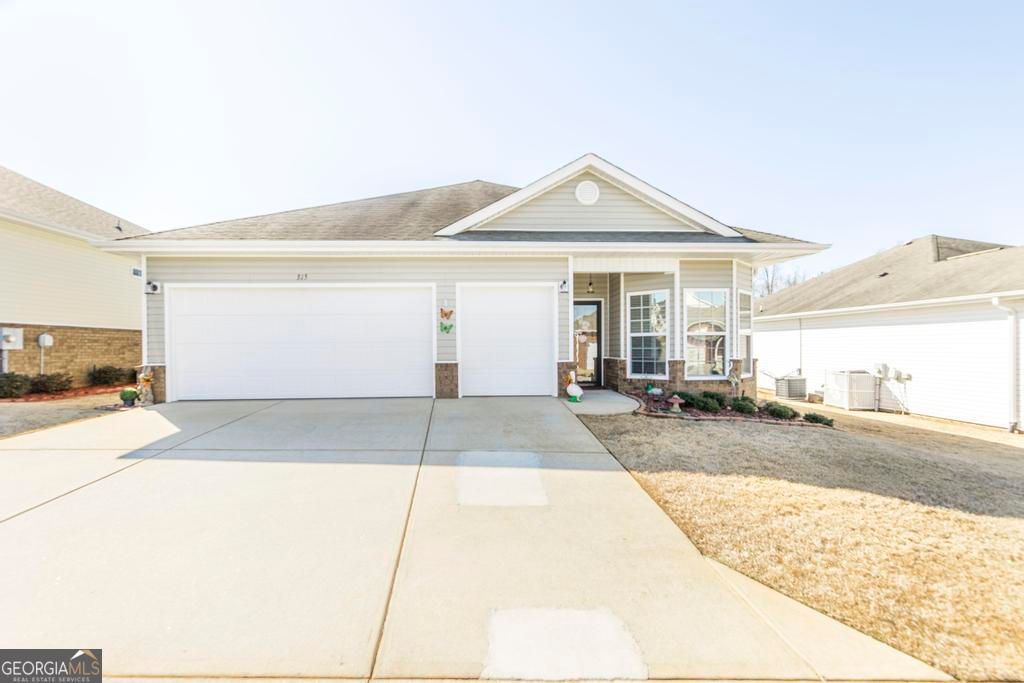 315 Pebble Beach Drive, Perry, GA 31069