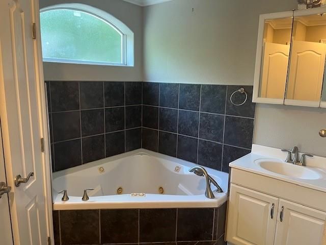 143 Red Oak Lane, Conroe, TX 77304