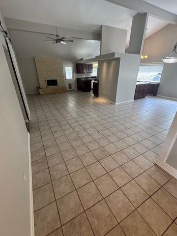 143 Red Oak Lane, Conroe, TX 77304