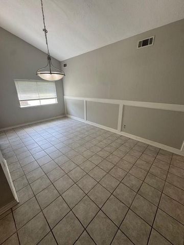 143 Red Oak Lane, Conroe, TX 77304