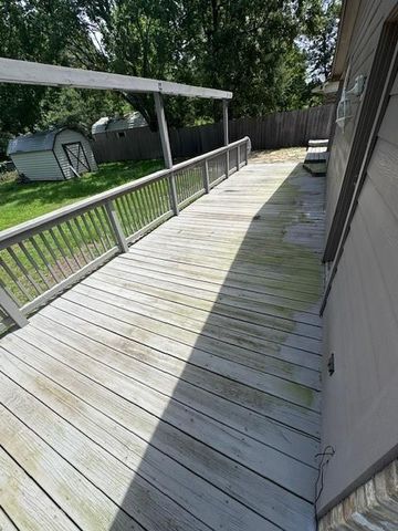 143 Red Oak Lane, Conroe, TX 77304