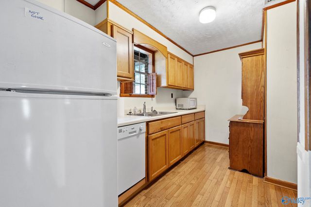 6141 Sherry Drive, Guntersville, AL 35976