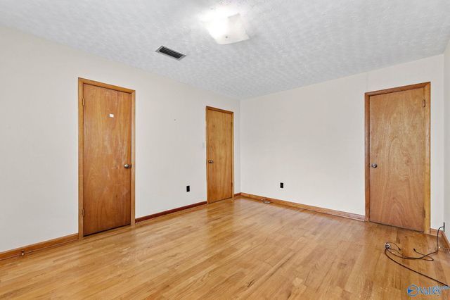 6141 Sherry Drive, Guntersville, AL 35976