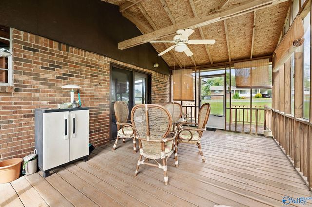 6141 Sherry Drive, Guntersville, AL 35976