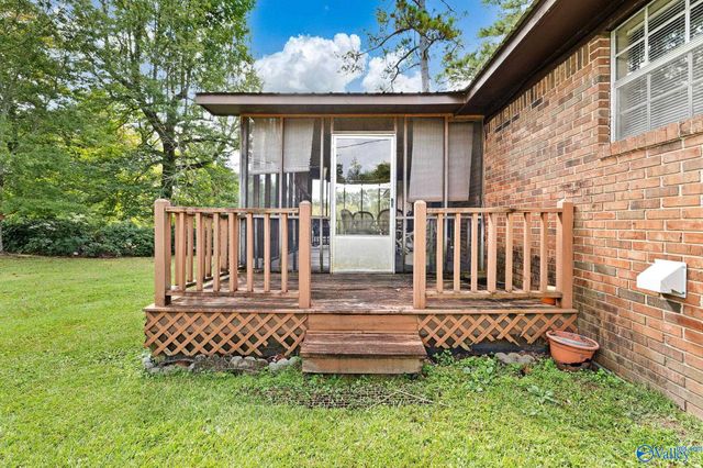 6141 Sherry Drive, Guntersville, AL 35976