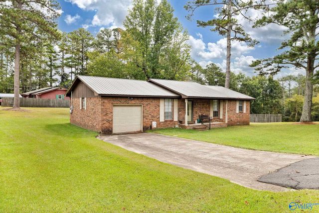 6141 Sherry Drive, Guntersville, AL 35976