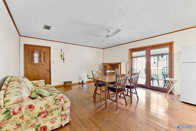 6141 Sherry Drive, Guntersville, AL 35976