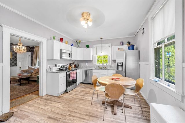 415 Maple St, Springfield, MA 01105