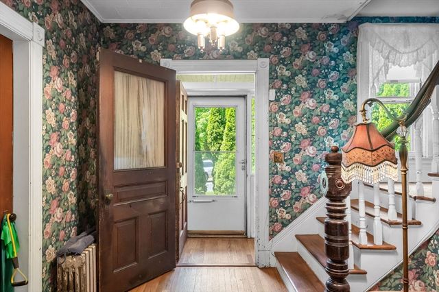 415 Maple St, Springfield, MA 01105