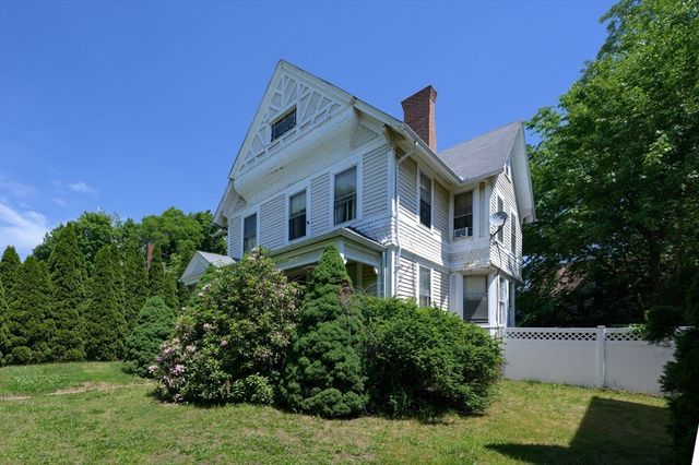 415 Maple St, Springfield, MA 01105