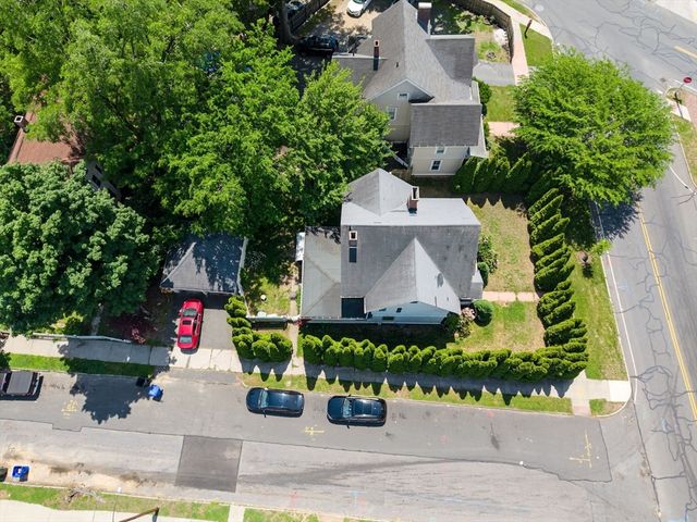 415 Maple St, Springfield, MA 01105
