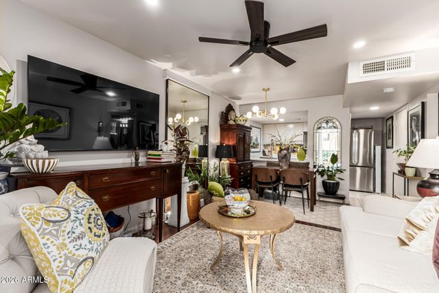 3033 E DEVONSHIRE Avenue 1032, Phoenix, AZ 85016