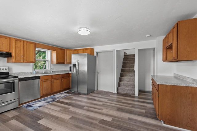 6104 BADER ROAD, Luxemburg, WI 54217