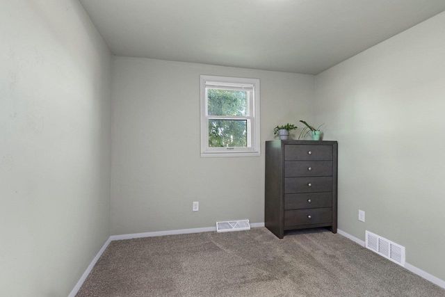 6104 BADER ROAD, Luxemburg, WI 54217