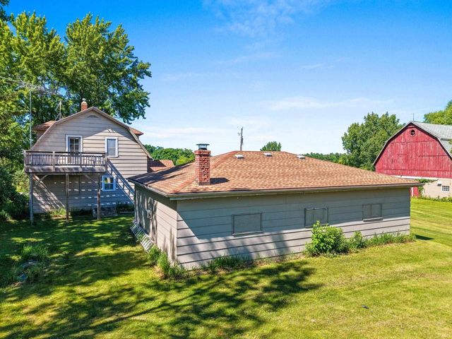6104 BADER ROAD, Luxemburg, WI 54217