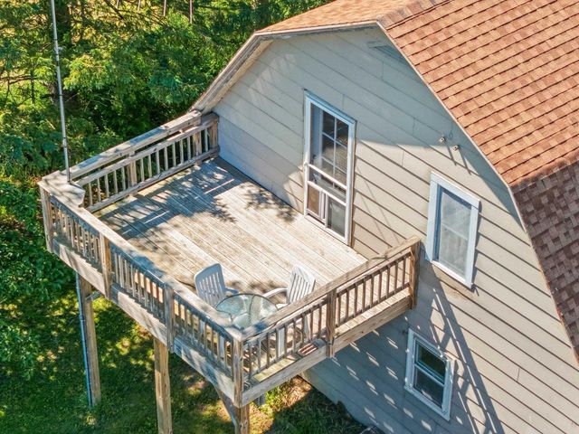 6104 BADER ROAD, Luxemburg, WI 54217