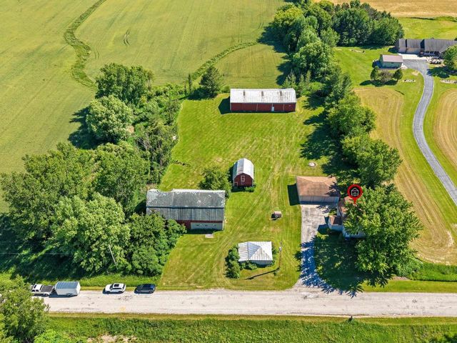 6104 BADER ROAD, Luxemburg, WI 54217