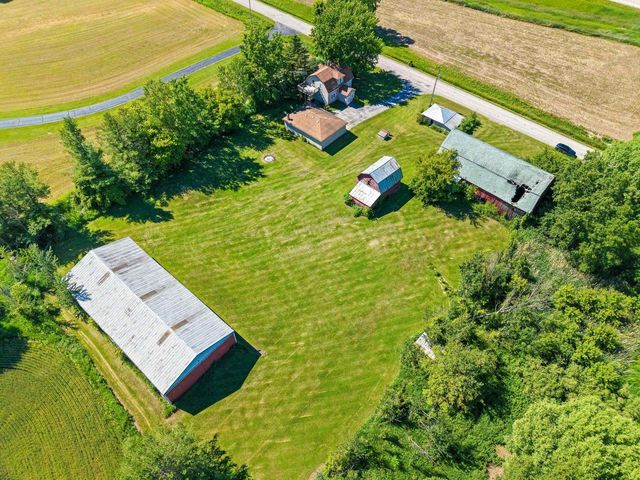 6104 BADER ROAD, Luxemburg, WI 54217