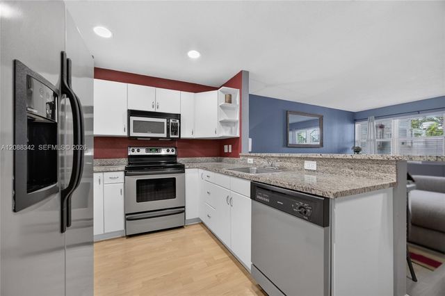 2715 NE 49th Street 103, Fort Lauderdale, FL 33308