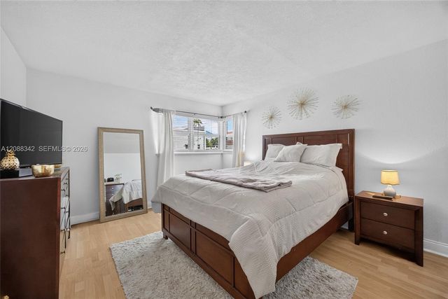 2715 NE 49th Street 103, Fort Lauderdale, FL 33308