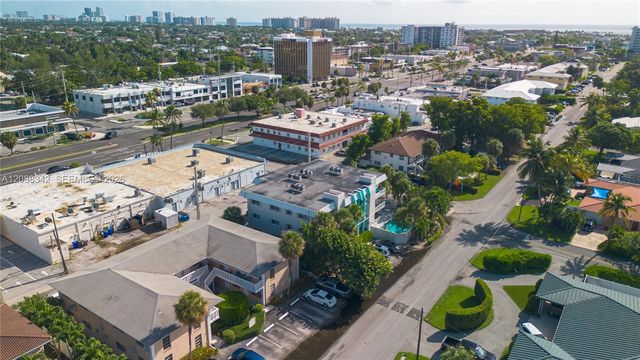 2715 NE 49th Street 103, Fort Lauderdale, FL 33308