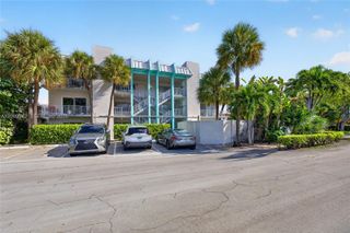 2715 NE 49th Street 103, Fort Lauderdale, FL 33308
