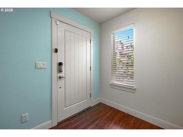 14340 Sw BURLWOOD Ln, Beaverton, OR 97005