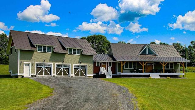 77 Paradise Lane, Williamstown, VT 05679