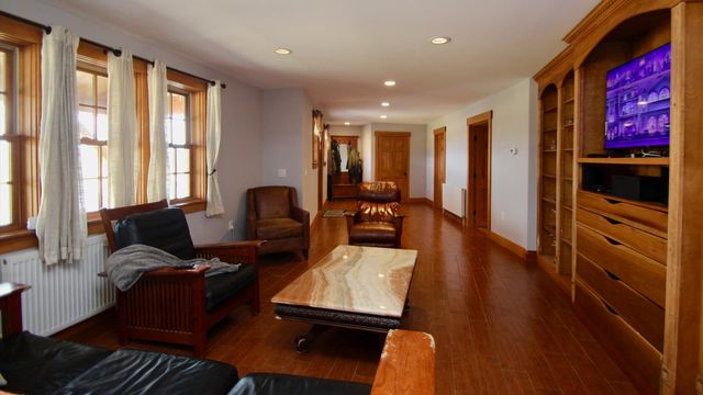 77 Paradise Lane, Williamstown, VT 05679