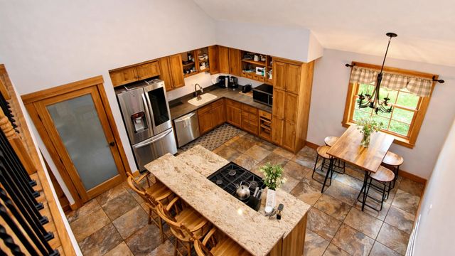 77 Paradise Lane, Williamstown, VT 05679