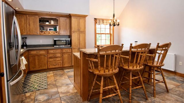 77 Paradise Lane, Williamstown, VT 05679