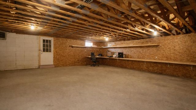 77 Paradise Lane, Williamstown, VT 05679
