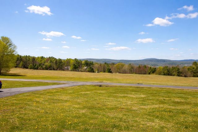77 Paradise Lane, Williamstown, VT 05679