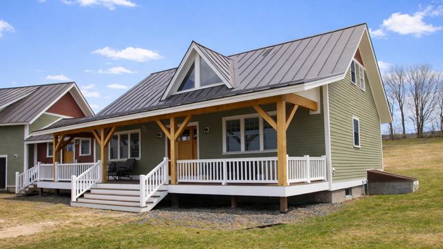 77 Paradise Lane, Williamstown, VT 05679